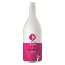 BBcos Kristal Basic Almond Milk Cream Крем-бальзам для волос с миндальным молочком 1500 ml