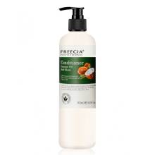 FREECIA Soft-Moist Coconut Oil Conditioner Кондиционер увлажняющий с кокосовым маслом 500 ml