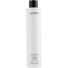 Шампунь для блеска волос Green Light Day By Day Nutrishine Shampoo 250 ml
