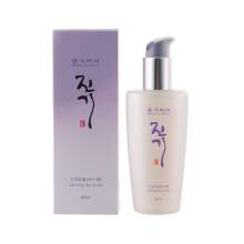 Восстанавливающая сыворотка для волос Daeng Gi Meo Ri Vitalizing Hair Serum 140 ml